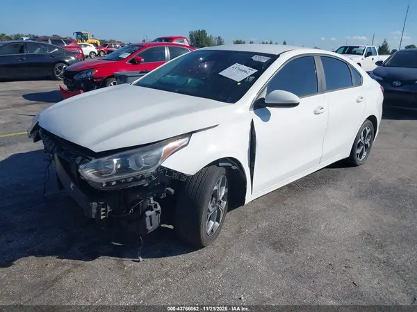 3KPF24AD9LE193130 2020 KIA FORTE - Image 2
