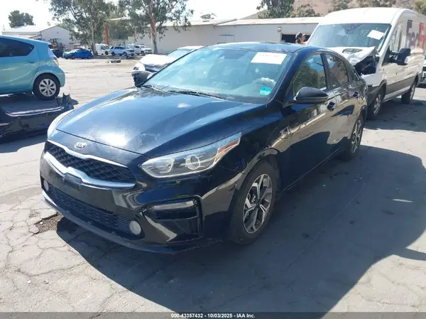 3KPF24AD9LE197923 2020 KIA FORTE - Image 2