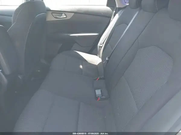 3KPF24AD9LE200240 2020 KIA FORTE - Image 8
