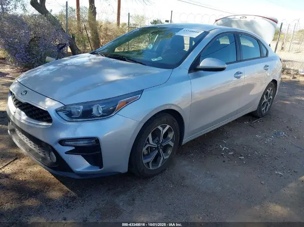 3KPF24AD9LE200559 2020 KIA FORTE - Image 2