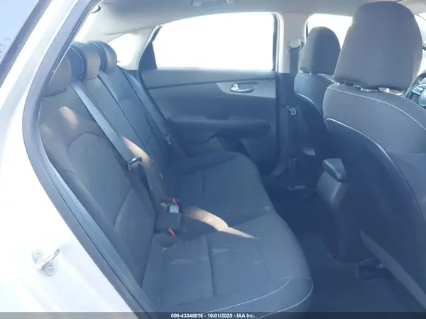 3KPF24AD9LE200559 2020 KIA FORTE - Image 8