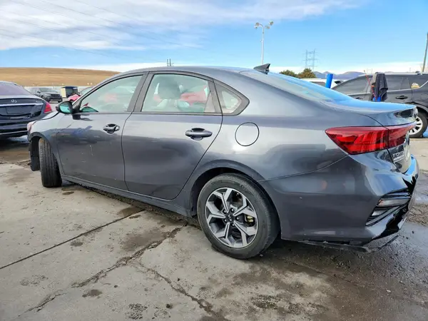3KPF24AD9LE208869 2020 KIA FORTE - Image 2