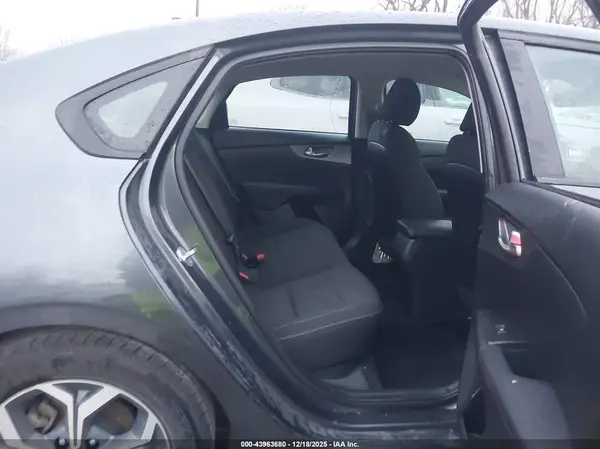 3KPF24AD9LE213618 2020 KIA FORTE - Image 8