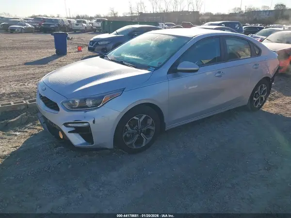 3KPF24AD9LE223016 2020 KIA FORTE - Image 2