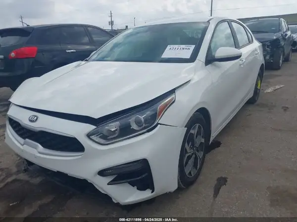 3KPF24AD9LE224067 2020 KIA FORTE - Image 2