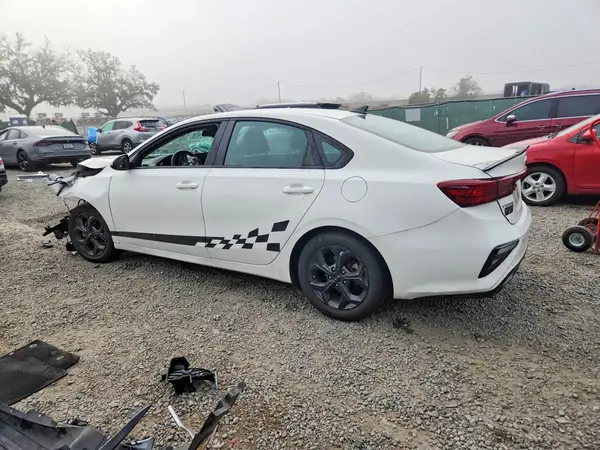 3KPF24AD9LE225073 2020 KIA FORTE - Image 2
