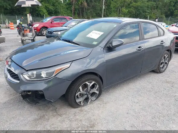3KPF24AD9LE225770 2020 KIA FORTE - Image 2