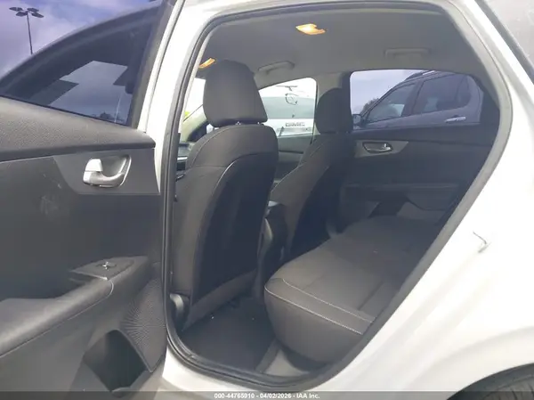 3KPF24AD9LE230032 2020 KIA FORTE - Image 8
