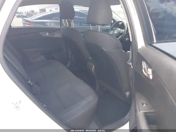3KPF24AD9LE233870 2020 KIA FORTE - Image 8