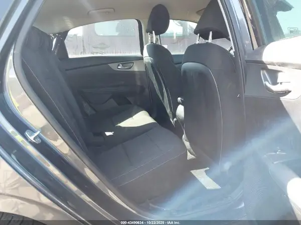 3KPF24AD9LE236042 2020 KIA FORTE - Image 8