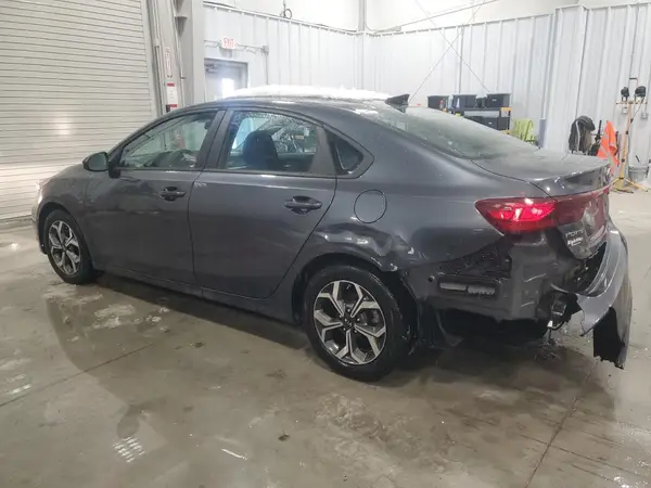 3KPF24AD9LE237563 2020 KIA FORTE - Image 2