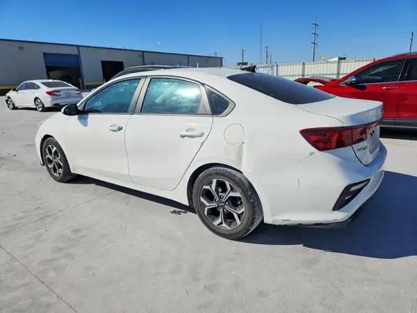 3KPF24AD9LE240902 2020 KIA FORTE - Image 2