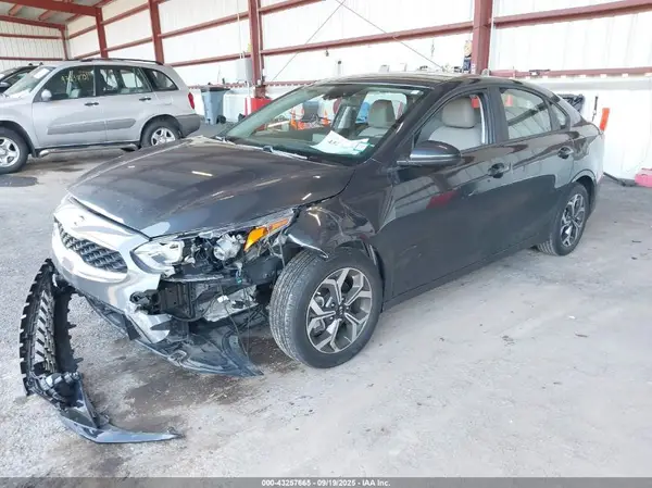 3KPF24AD9LE247171 2020 KIA FORTE - Image 2