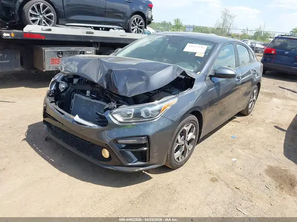 3KPF24AD9LE248238 2020 KIA FORTE - Image 2