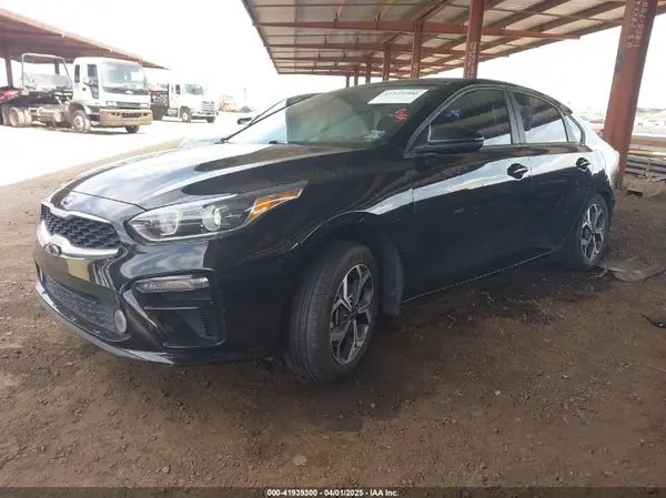 3KPF24AD9LE255125 2020 KIA FORTE - Image 2