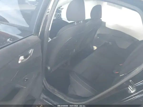 3KPF24AD9LE255125 2020 KIA FORTE - Image 8