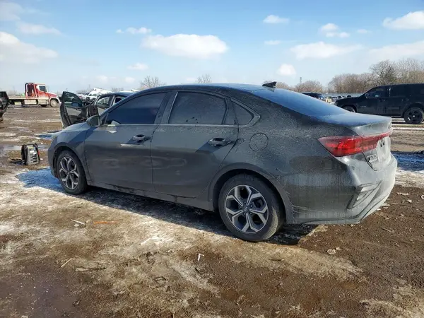 3KPF24AD9ME264280 2021 KIA FORTE - Image 2
