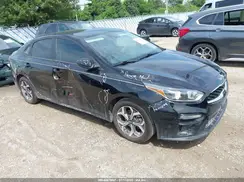 3KPF24AD9ME266563 2021 KIA FORTE