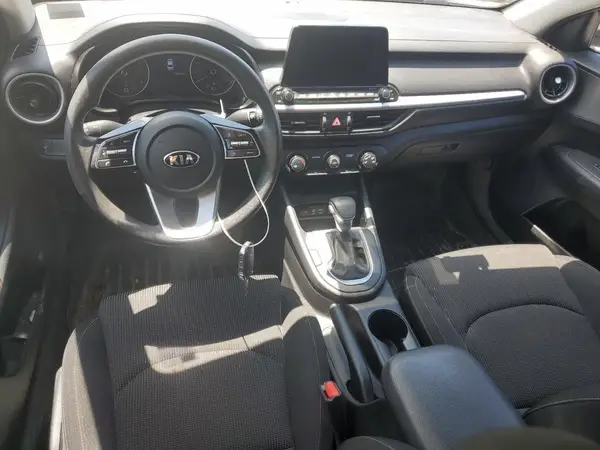3KPF24AD9ME269527 2021 KIA FORTE - Image 8