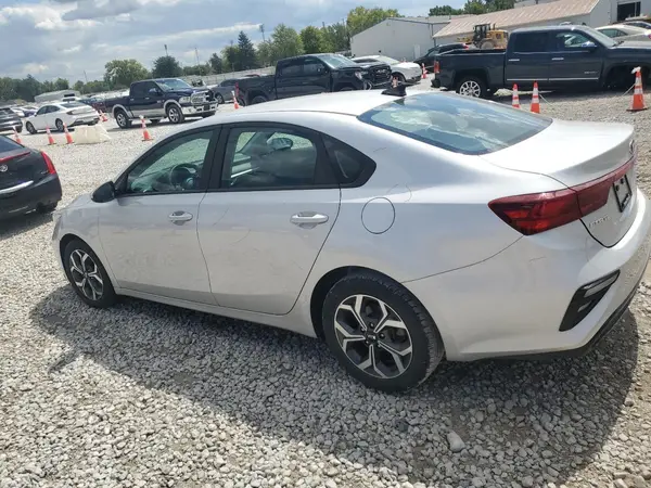 3KPF24AD9ME271536 2021 KIA FORTE - Image 2