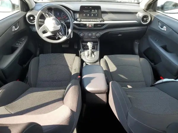 3KPF24AD9ME273173 2021 KIA FORTE - Image 8