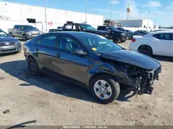 3KPF24AD9ME273545 2021 KIA FORTE