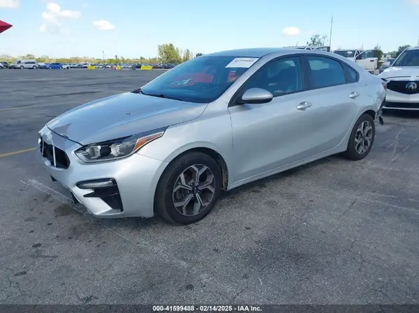 3KPF24AD9ME275442 2021 KIA FORTE - Image 2