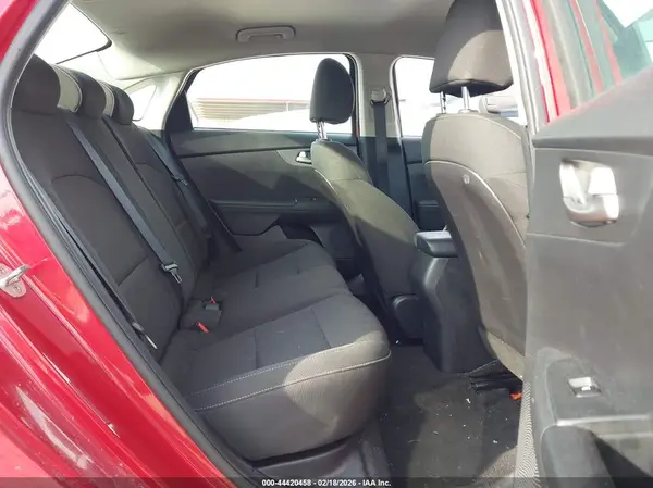 3KPF24AD9ME277353 2021 KIA FORTE - Image 8