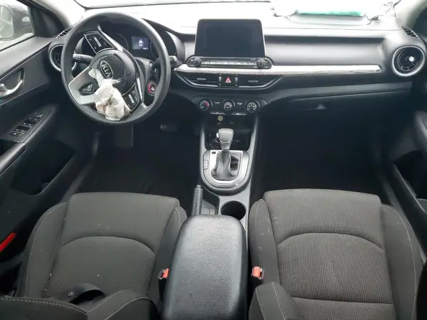 3KPF24AD9ME277854 2021 KIA FORTE - Image 8