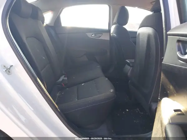 3KPF24AD9ME279216 2021 KIA FORTE - Image 8