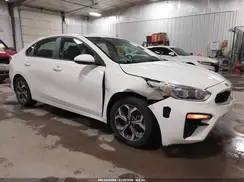 3KPF24AD9ME285758 2021 KIA FORTE