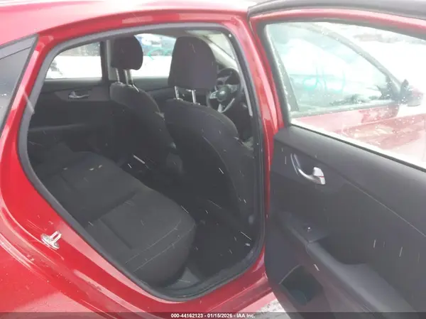 3KPF24AD9ME286862 2021 KIA FORTE - Image 8