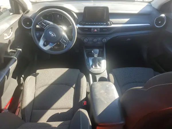 3KPF24AD9ME287879 2021 KIA FORTE - Image 8