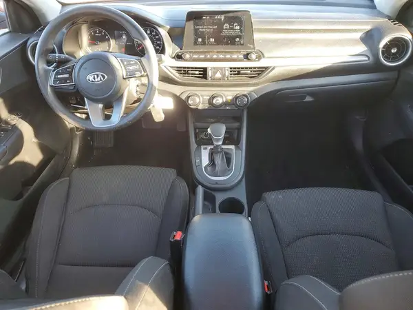 3KPF24AD9ME287946 2021 KIA FORTE - Image 8