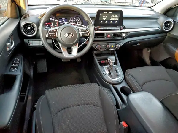 3KPF24AD9ME288076 2021 KIA FORTE - Image 8