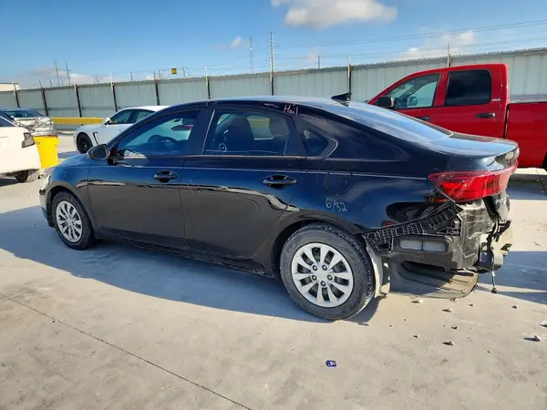 3KPF24AD9ME289874 2021 KIA FORTE - Image 2