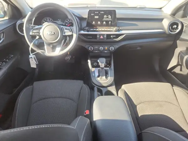 3KPF24AD9ME290524 2021 KIA FORTE - Image 8