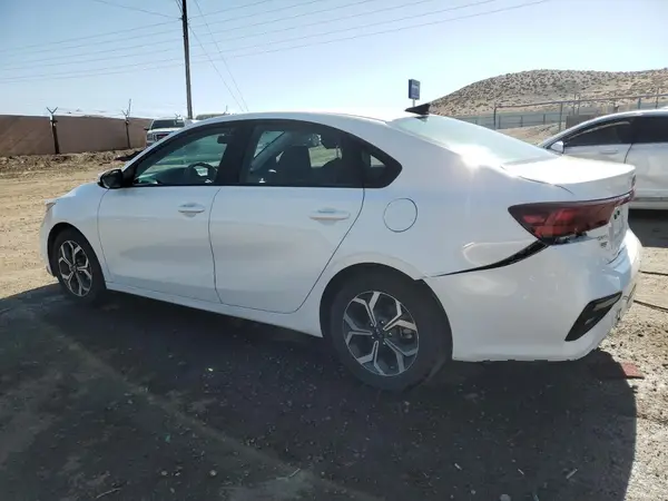 3KPF24AD9ME292791 2021 KIA FORTE - Image 2