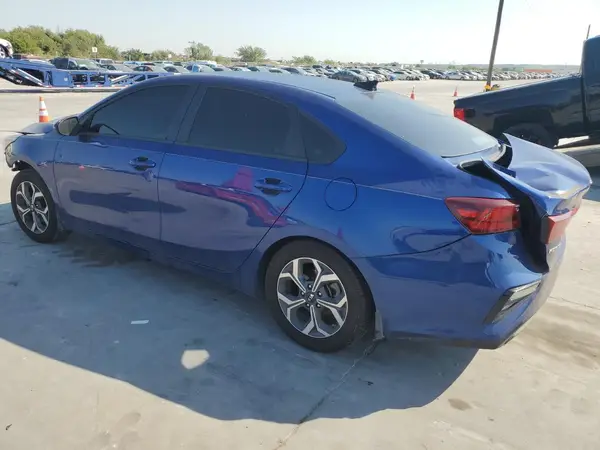 3KPF24AD9ME298705 2021 KIA FORTE - Image 2