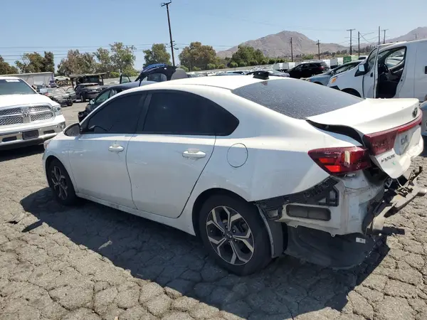 3KPF24AD9ME300288 2021 KIA FORTE - Image 2