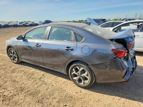 3KPF24AD9ME300789 2021 KIA FORTE - Image 2