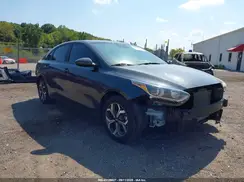 3KPF24AD9ME305202 2021 KIA FORTE
