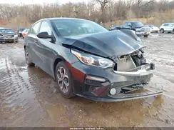 3KPF24AD9ME305412 2021 KIA FORTE
