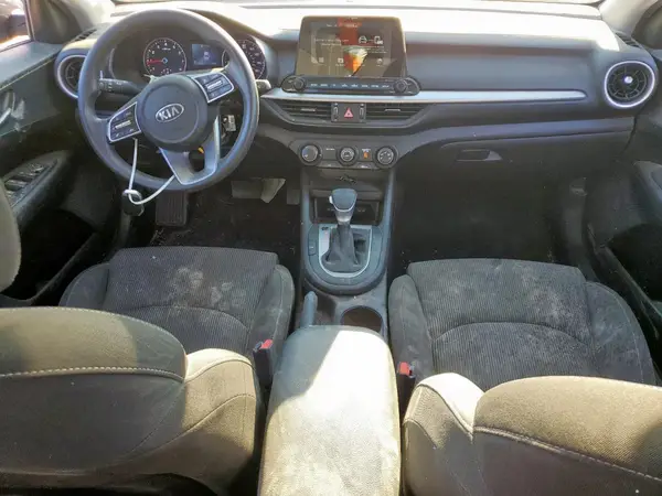 3KPF24AD9ME305684 2021 KIA FORTE - Image 8