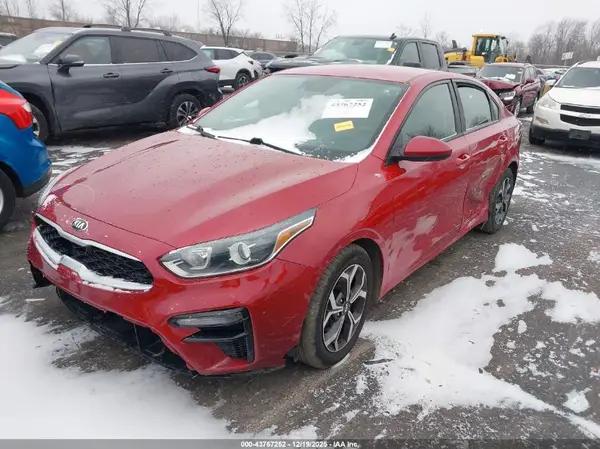3KPF24AD9ME308598 2021 KIA FORTE - Image 2