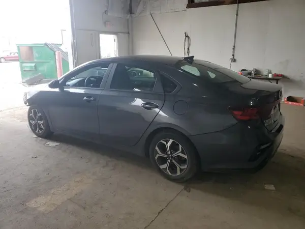 3KPF24AD9ME309167 2021 KIA FORTE - Image 2