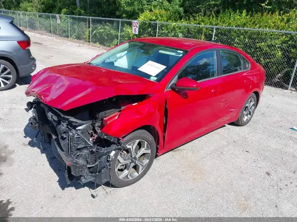 3KPF24AD9ME312831 2021 KIA FORTE - Image 2