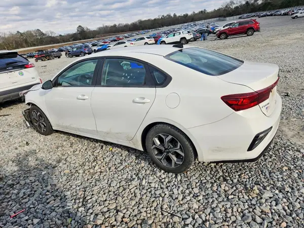 3KPF24AD9ME314563 2021 KIA FORTE - Image 2