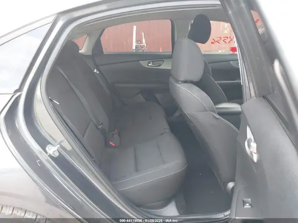 3KPF24AD9ME314630 2021 KIA FORTE - Image 8