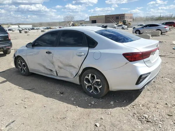 3KPF24AD9ME314921 2021 KIA FORTE - Image 2